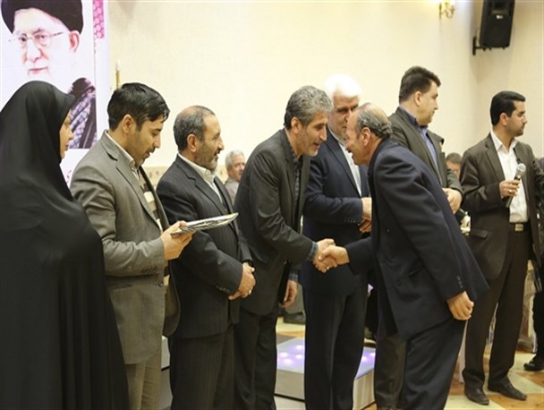 بازنشستگان شهرداری زنجان تجلیل شدند