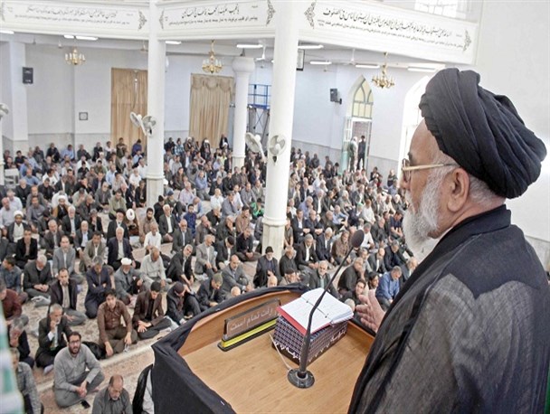 اصلاح طلبان موضع خودشان را با فتنه مشخص کنند
