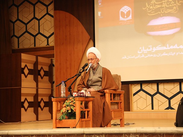 برخی سایت‌ها در فضای مجازی لجن پراکنی می‌کنند/ روحانیت معارف ناب اسلامی را به درستی برای مردم تبیین کنند