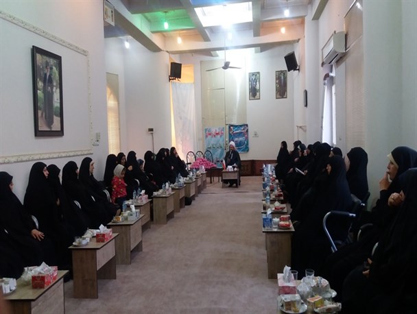 مشارکت زنان در فعالیت‌ها انقلابی یک فرصت بزرگ در جامعه است
