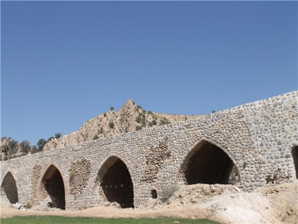 پل تاریخی پاتاوه نمادی از قدمت و تاریخ سرزمین دنا+تصاویر