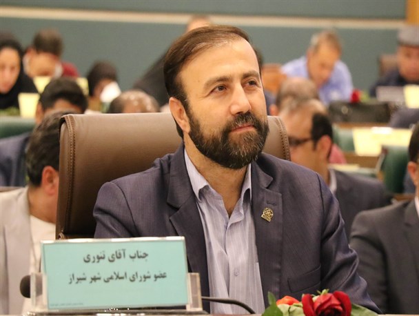 بی نظمی های تمام نشدنیِ رئیس کمیسیون فرهنگی شورای شهر شیراز/ همه برای یکی، یکی برای هیچ کس!