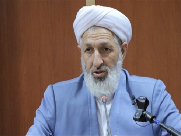 شهید سلیمانی درس عملی برادری دینی را ثابت کرد/ اتحاد شیعه و سنی رمز برافراشتن پرچم اسلام در جهان
