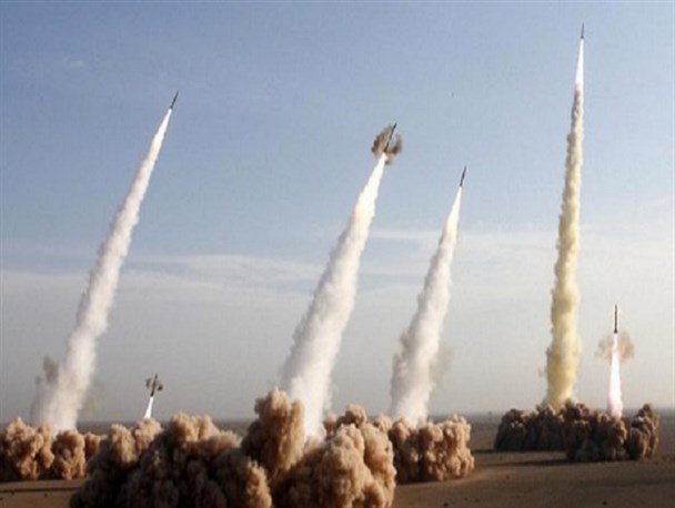 رزمایش آزمایشی همزمان با مذاکرات هسته‌ای، لرزه بر اندام دشمنان انقلاب انداخت