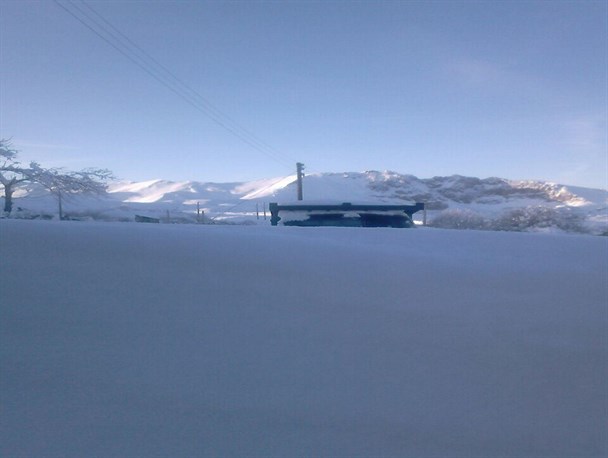 راه ارتباطی بیش از ۱۰ روستای دیلمان بسته است