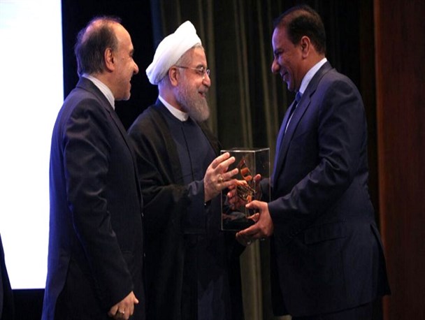 روسیاهی به ذغال می ماند!