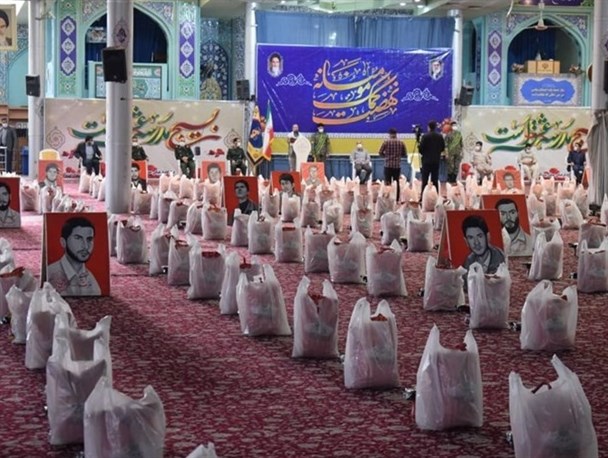 ۲۳۱ هزار بسته معیشتی در استان مرکزی توزیع شده است/ تشریح برنامه های ایام الله دهه فجر سال ۹۹ بسیج سازندگی