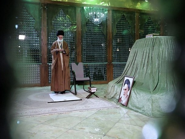 حضور رهبر معظم انقلاب در مرقد مطهر امام خمینی (ره)