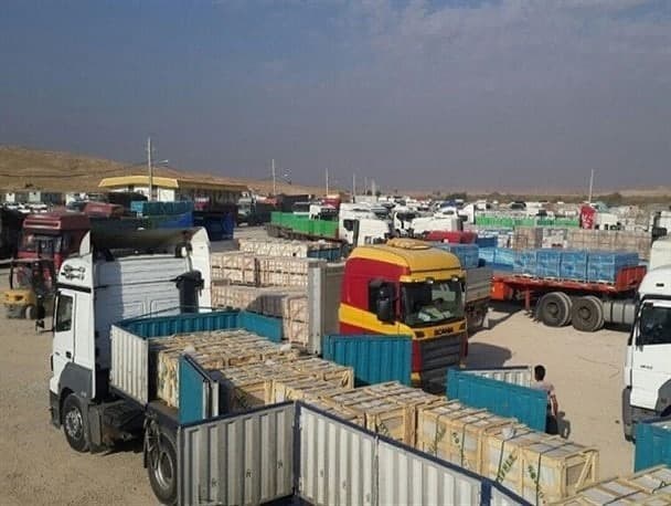 رونق تجارت مرزنشینان در گرو رفع تعلیق کارت های پیله وری و حذف قوانین دست و پاگیر