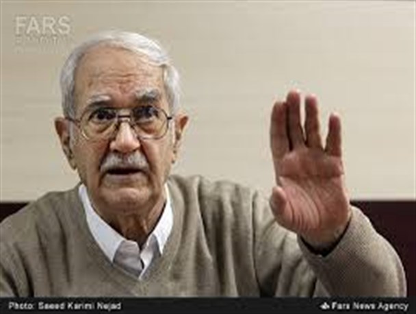 نامه 105 اقتصاددان برای آگاهی بخشی به مردم است/هیچ کدام از سیاست های ابلاغی اقتصاد مقاومتی در یک سال گذشته جدی گرفته نشد