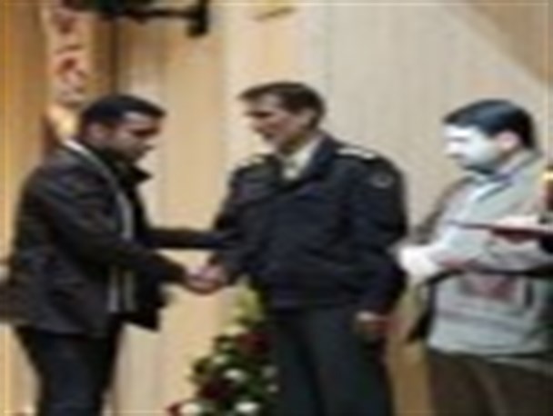 پایگاه خبری تحلیلی تفتان ما برترین سایت استان معرفی شد/ تصاویر