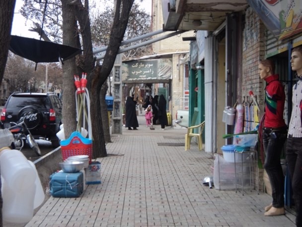 بوی عید نوروز و گلایه های  مردم رابر از گرانی بازار