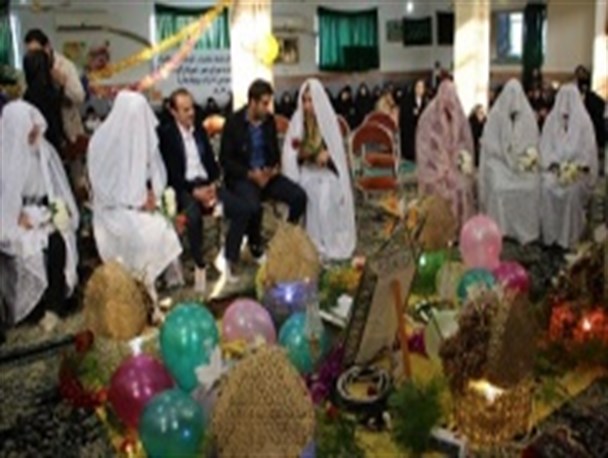 برگزاری نمادین جشن عروسی در مصلی دابودشت+تصاویر