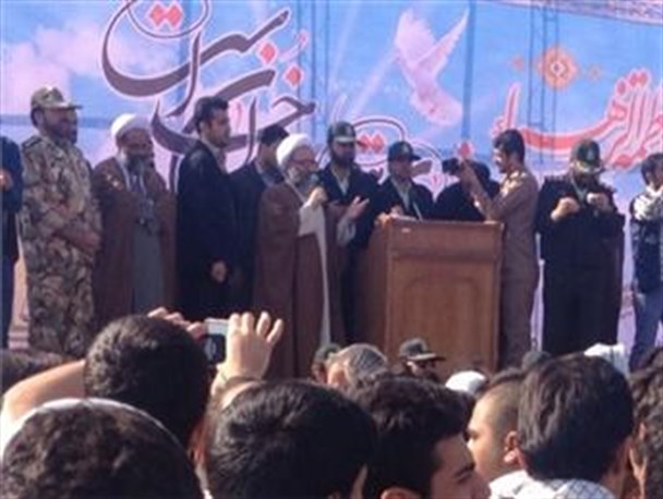 هیچ امتی به عزت نمی رسد مگر اینکه زیر پرچم ولایت و شهادت باشد