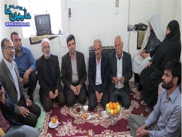 منتخب مردم نایین و خوروبیابانک در مجلس دهم با خانواده شهدا دیدار کرد/ تصاویر