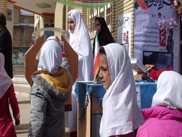 زنگ احسان و نیکوکاری در مدارس شهرستان روانسر نواخته می شود
