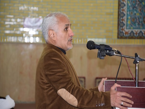 تصاویر/ حسن عباسی در جمع جوانان گچساران