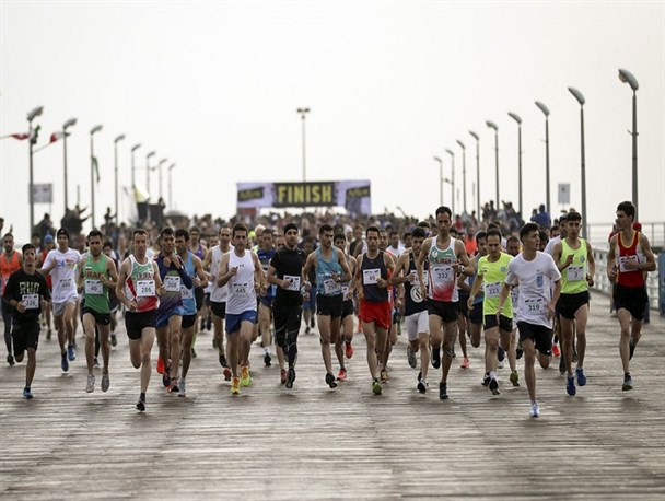 دیباج: فدراسیون دوومیدانی با سنگ‌اندازی از برگزاری مسابقات جلوگیری می‌کند/ ماراتن کیش بی‌نقص نبود؛ باید تبدیل به پایگاه دنیا شویم