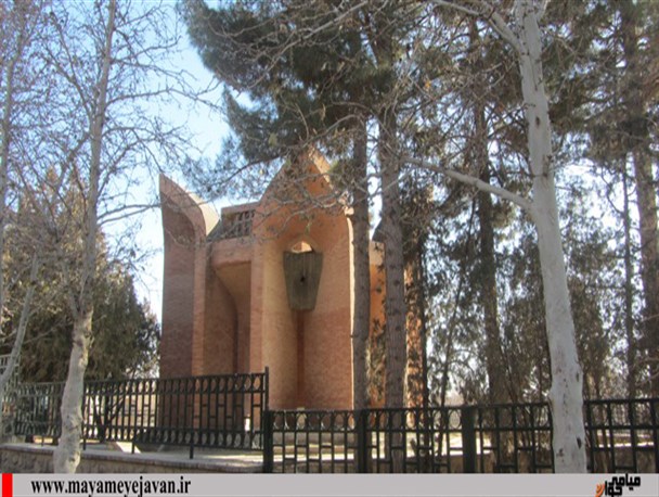 ابن یمین فرومدی نگینی در کویر میامی