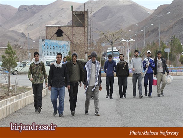 اردوی جهادی دبیرستان دانشگاه شریف در زیرکوه+عکس