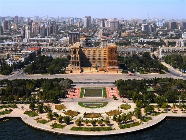 بی مهری و بی حرمتی آذری ها به مسافران نوروزی ایرانی