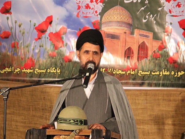 رفوزه‌ شدن دولتمردان در تحقق اقتصاد مقاومتی / مسئولان به جای اعتماد به وعده‌های الهی به دشمنان اعتماد دارند