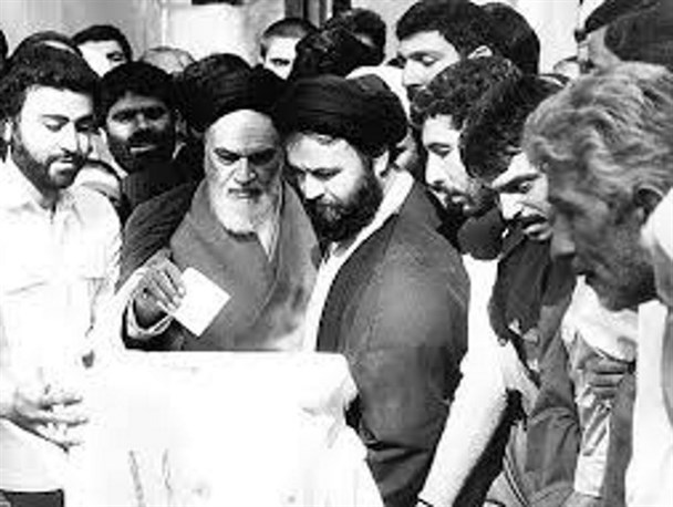 دوازدهم فرودین پس از ۲۵۰۰سال نظام ایران را مردمی کرد/کلمه دموکراتیک در کنار جمهوری اسلامی زاید است/ملت به امام رای آری دادند