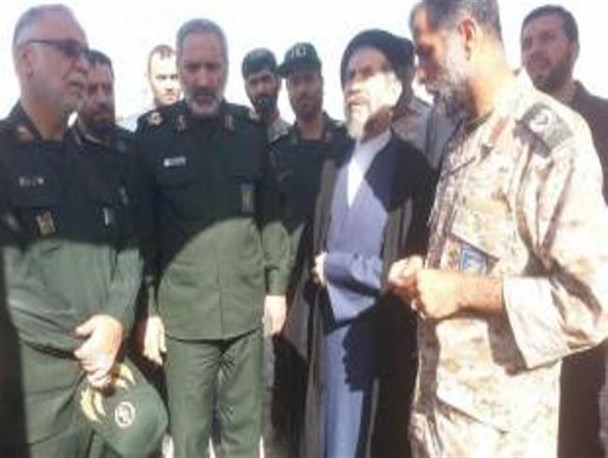 بازدید امام جمعه موقت تهران و فرمانده سپاه تهران از مناطق زلزله زده سرپلذهاب