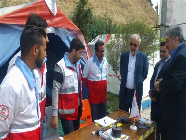 دولت و مجلس باید به جوانان جمعیت هلال احمر خدمات ارائه دهند
