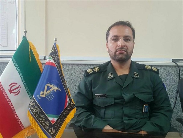 "۱۲ فروردین" روز بیعت ملت با اسلام و فداکاری در راه انقلاب است