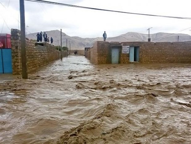 اقدامات سپاه و بسیج برای سیل زدگان لرستان/ تیپ 57 سپاه حضرت ابوالفضل(ع) به مناطق سیل زاده اعزام شد