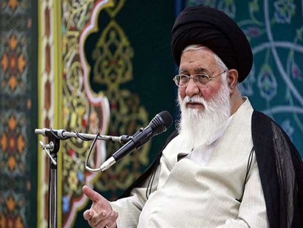مشهد به‌عنوان شهری ملی باید از امکانات حوزه صنعت گردشگری بهره‌مند شود
