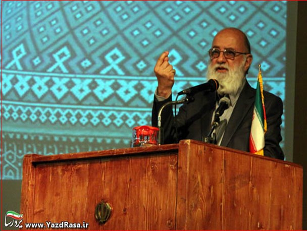 همایش بزرگداشت روز ملی شوراها با حضور دکتر چمران به روایت تصویر