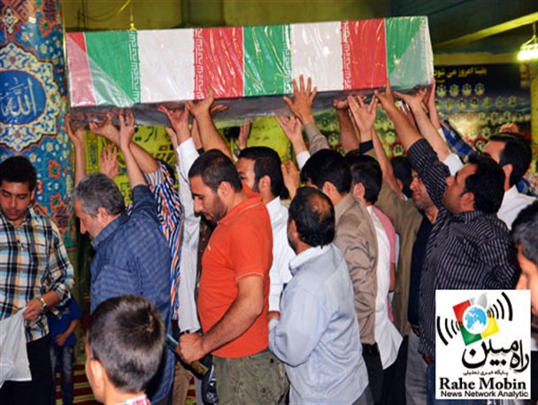 تشییع پیکر پاک 2 شهید گمنام بر روی دستان مردم شهید پرور شهرستان شهریار