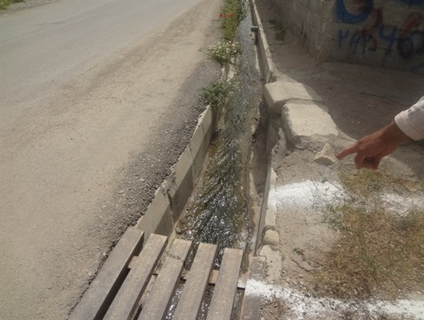 هدر رفت 5 ساله سه اینج آب در یکی از روستاهای شهرستان باشت + تصاویر