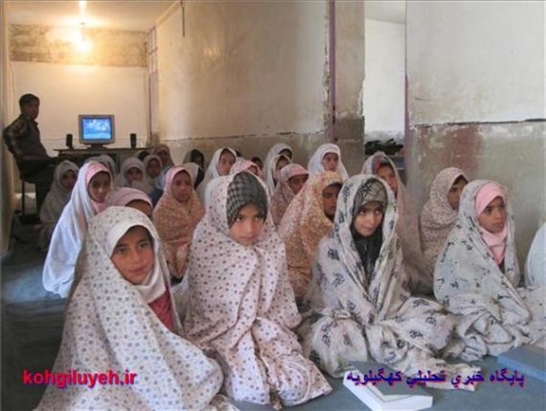 جشن شکرگزاری کسب مهارت خواندن قرآن در یکی از روستاهای محروم دیشموک + تصاویر
