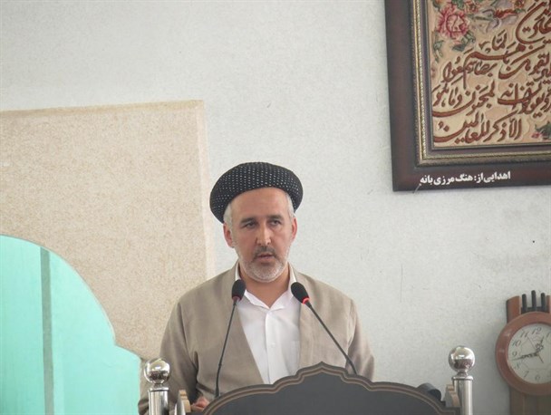 انتقاد امام جمعه موقت بانه از افزایش اجاره بها در مجتمع های تجاری این شهر