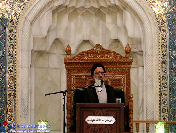 روز معلم و روز کارگر به معنی روز علم و عمل است / برای رسیدن به جامعه مطلوب اسلامی باید کیفیت و کمیت را در حوزه علم و عمل ارتقا بخشید