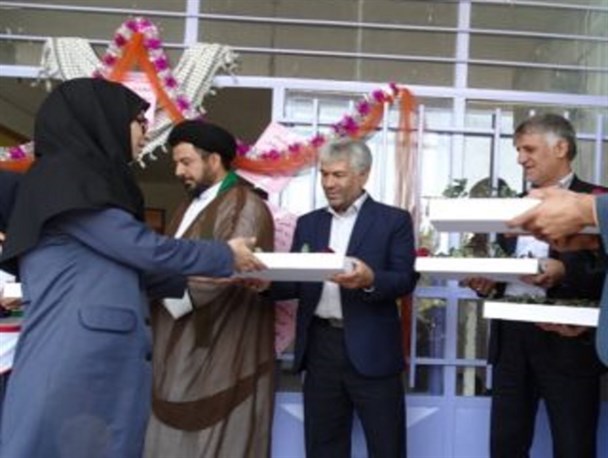 تقدیر مسئولان از معلمان بخش جلگه/ تصاویر
