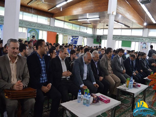 مراسم تجلیل از اساتید و دانشجویان مرکز آموزش عالی دانشگاه فرهنگیان نوشهر برگزار شد