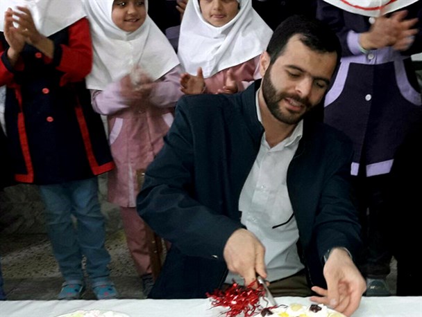 مشق‌مهربانی آقا‌معلم ها وخانم‌معلم ها در محله‌های شهر‌بجنورد