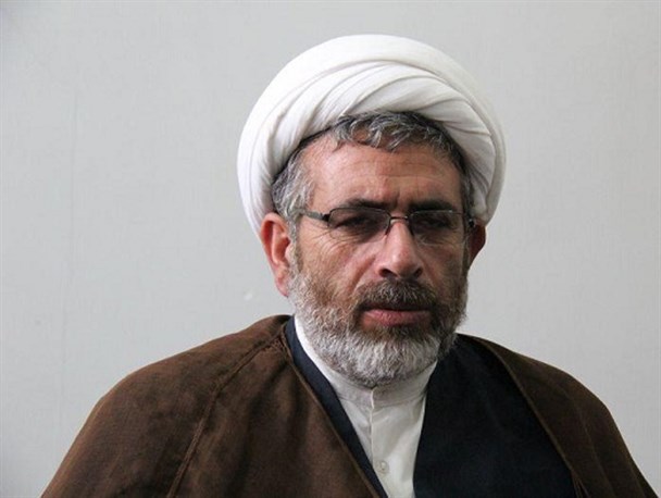 تکریم خانواده شهدا و ایثارگر در جامعه به درستی انجام نمی شود/ هنوز هم آماده دفاع از کشور در تمام صحنه ها هستم