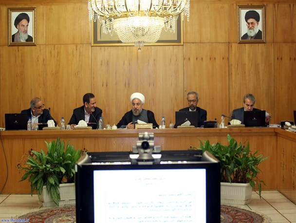 پاسکاری اعتبار وام بلاعوض سیل زدگان از ایلام به سیستان و خوزستان/ وقتی دولت توجهی به مردم ایلام ندارد