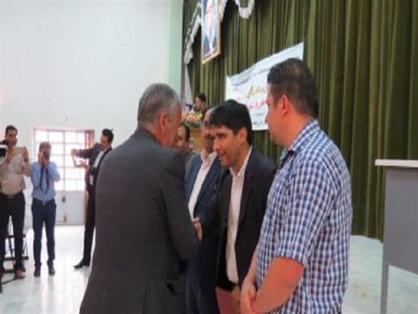 از کارگران نمونه خوروبیابانک تقدیر شد
