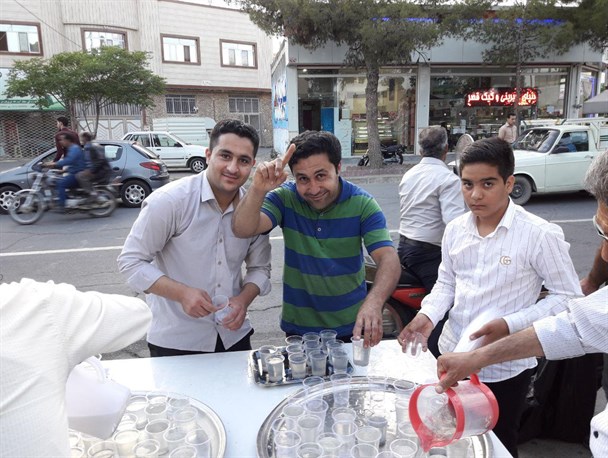 خلیل آباد غرق در جشن و سرور و شادی نیمه شعبان