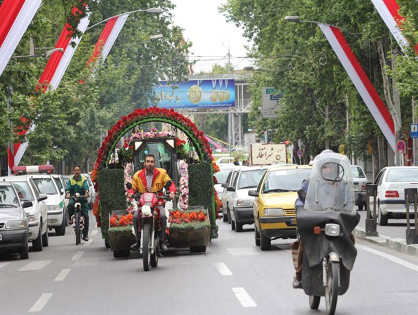 راه اندازی کاروان گل از سوی شهرداری گرگان به مناسبت میلاد امام زمان(عج)