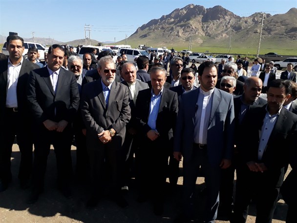 بزرگترین مرکز اقامتی رفاهی کشور در تربت حیدریه کلنگ زنی شد/ آغاز عملیات اجرایی خط تولید «کاشی اسلب»