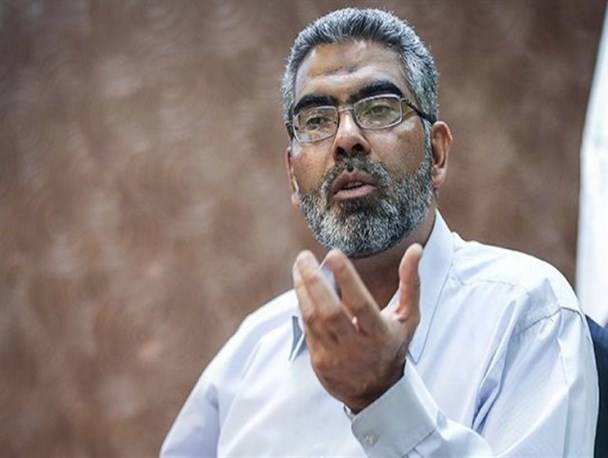 رشد منفی اقتصاد و تورم ۴۰ درصدی از آثار زیانبار افزایش نرخ ارز