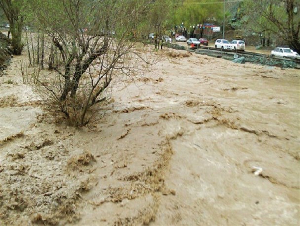 احتمال سیلابی شدن مجدد مسیل ها و رودخانه ها در کردستان/ تداوم بارش باران تا پایان هفته‌ جاری