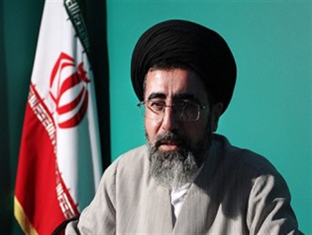 اجرای خوانندگان ضد انقلاب در داخل کشور دهن کجی به نظام است